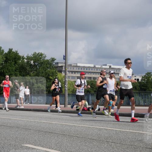 29.06.2025 - hella hamburg halbmarathon Luisa Fischer http://msf.ph/oto/8448870 29.06.2025 09:48:52 Kennedybrücke 7625, 1344, 4477, 15902, 1658, 13961, 1695, 1344, 1889, 4477, 4944, 7534, 7628, 10865 meine-sportfotos.de