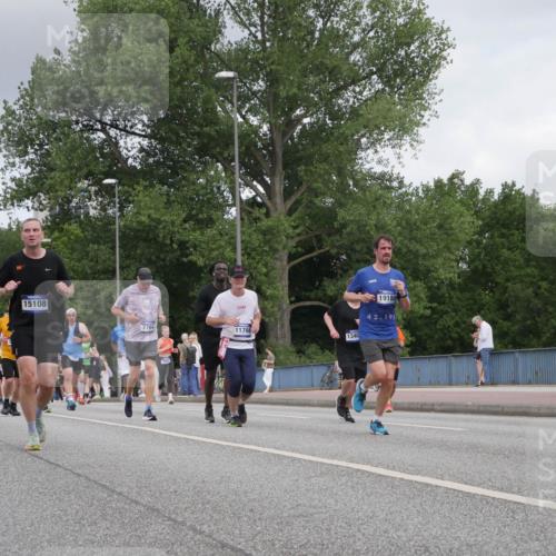 29.06.2025 - hella hamburg halbmarathon Luisa Fischer http://msf.ph/oto/8448955 29.06.2025 10:31:11 Kennedybrücke 15108, 7764, 19180, 42, 195, 11766, 1340, 5285, 5707, 7764, 7980, 9855 meine-sportfotos.de