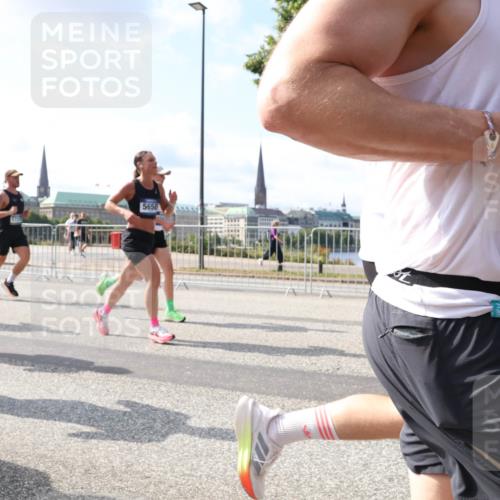 29.06.2025 - hella hamburg halbmarathon Lena Gebhardt http://msf.ph/oto/8449021 29.06.2025 09:53:46 Lombardsbrücke 5650, 6575, 173, 1098, 1466, 1558, 1750, 1759, 2270, 2365, 2402, 2516, 2623, 2823, 2890, 2937, 3004, 3146, 3186, 3414, 4091, 4140, 4235, 4247, 4310, 4949, 5022, 5115, 5362, 5460, 5528, 5532, 5624, 5650, 5692, 6071, 6198, 6282, 6309, 6375, 6388, 6460, 6575, 6903, 7167, 7322, 7385, 7448, 7480, 7734, 8023, 8269, 9030, 9043, 9105, 9126, 9619, 9626, 9633, 9723, 9965, 10792, 11077, 11936, 13009 meine-sportfotos.de