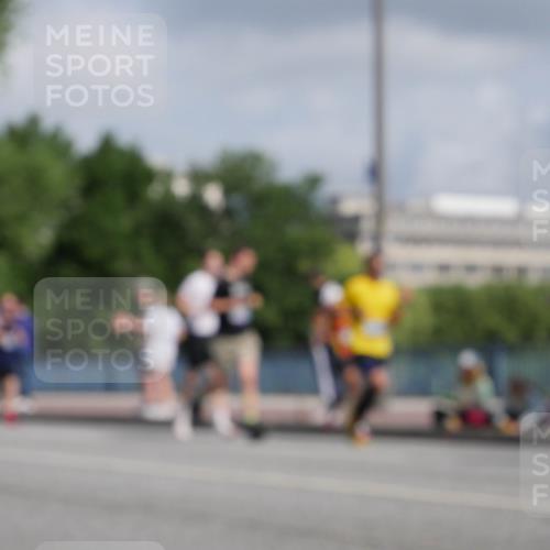 29.06.2025 - hella hamburg halbmarathon Luisa Fischer http://msf.ph/oto/8449243 29.06.2025 09:49:06 Kennedybrücke 1577, 2243, 5048, 5152, 5660, 7466, 8312, 8323, 10477 meine-sportfotos.de