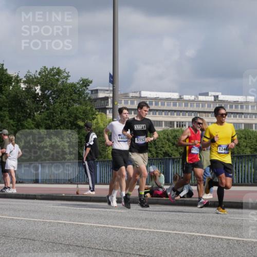 29.06.2025 - hella hamburg halbmarathon Luisa Fischer http://msf.ph/oto/8449277 29.06.2025 09:49:07 Kennedybrücke 466, 1577, 1882, 18026, 5152, 17751, 1244, 1053, 1577, 2243, 5048, 5152, 5660, 7466, 8312, 8323, 10477 meine-sportfotos.de