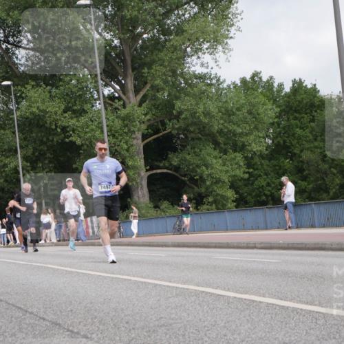 29.06.2025 - hella hamburg halbmarathon Luisa Fischer http://msf.ph/oto/8449288 29.06.2025 10:31:25 Kennedybrücke 15, 13860, 6102, 7497, 5939, 6102, 7497, 7667, 10412, 10413 meine-sportfotos.de