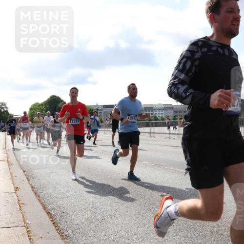 29.06.2025 - hella hamburg halbmarathon Lena Gebhardt http://msf.ph/oto/8449442 29.06.2025 09:53:50 Lombardsbrücke 8023, 13223, 18873, 38888, 1098, 1413, 1476, 1750, 1902, 2270, 2365, 2402, 2516, 2623, 2823, 2890, 2937, 3004, 3146, 3186, 3414, 4140, 4235, 4237, 4247, 4310, 4949, 5115, 5362, 5460, 5528, 5532, 5650, 5692, 6071, 6198, 6282, 6309, 6375, 6388, 6575, 6903, 7167, 7385, 7448, 7480, 7734, 8023, 8269, 8928, 9030, 9043, 9105, 9126, 9482, 9619, 9626, 9633, 9723, 9965, 10792, 11077, 11936, 12084, 13009 meine-sportfotos.de