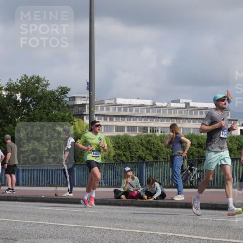 29.06.2025 - hella hamburg halbmarathon Luisa Fischer http://msf.ph/oto/8449454 29.06.2025 09:49:11 Kennedybrücke 16881, 1047, 1053, 1577, 5152, 5193, 5660, 7466, 8323, 10477 meine-sportfotos.de