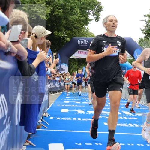 29.06.2025 - hella hamburg halbmarathon Strokosch-Dieckow http://msf.ph/oto/8449458 29.06.2025 10:48:31 Ziel 1163, 1176, 2213, 3747, 4553, 5362, 5421, 6081, 9262, 9538, 10000, 10859, 10860, 11451, 11579, 12149, 12549, 12690, 12840, 13962, 14033, 14990, 15573, 15808, 15917, 17395, 17855, 18251, 18790, 18815, 18923 meine-sportfotos.de