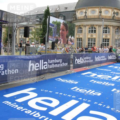 29.06.2025 - hella hamburg halbmarathon Michael Strokosch http://msf.ph/oto/8449629 29.06.2025 10:29:24 Ziel 2075, 8975, 9571, 12287, 12337, 13838, 14164, 14395, 15880, 18737, 19203 meine-sportfotos.de