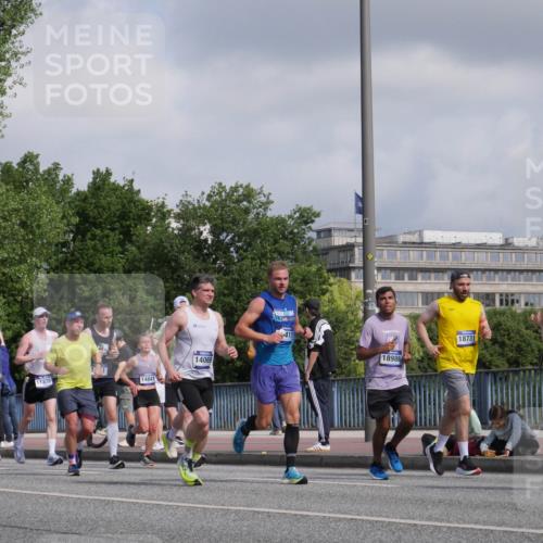 29.06.2025 - hella hamburg halbmarathon Luisa Fischer http://msf.ph/oto/8449639 29.06.2025 09:49:21 Kennedybrücke 11370, 14841, 14069, 417, 18986, 18731, 16425, 1396, 1407, 1411, 1959, 2836, 3935, 5193, 7080, 7622, 7867 meine-sportfotos.de