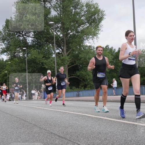 29.06.2025 - hella hamburg halbmarathon Luisa Fischer http://msf.ph/oto/8449642 29.06.2025 10:31:42 Kennedybrücke 12842, 9653, 9654, 11739, 3568, 2688, 4834, 5604, 6259, 6345, 7169, 9642, 9653, 9654, 9716 meine-sportfotos.de