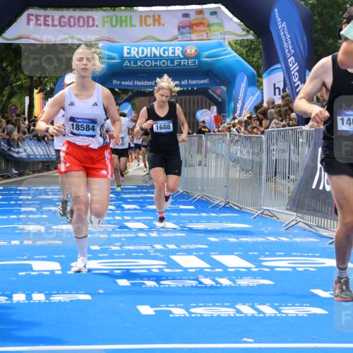29.06.2025 - hella hamburg halbmarathon Strokosch-Dieckow http://msf.ph/oto/8449746 29.06.2025 10:38:16 Ziel 1042, 1688, 2849, 3431, 5091, 6095, 7110, 7743, 8002, 14688, 18584, 18761, 18986 meine-sportfotos.de