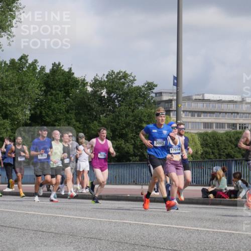 29.06.2025 - hella hamburg halbmarathon Luisa Fischer http://msf.ph/oto/8449802 29.06.2025 09:49:25 Kennedybrücke 7329, 17877, 12204, 1959, 71, 144, 2836, 3005, 17014, 7867, 1396, 1407, 1411, 1959, 2836, 3935, 6305, 6473, 7080, 7622, 7867, 9376, 9508 meine-sportfotos.de