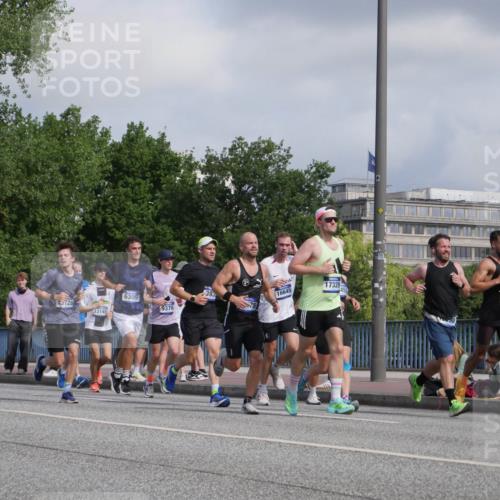 29.06.2025 - hella hamburg halbmarathon Luisa Fischer http://msf.ph/oto/8449921 29.06.2025 09:49:28 Kennedybrücke 508, 13729, 13148, 6305, 9376, 393, 16645, 17329, 455, 12204, 1407, 1411, 1910, 1959, 2563, 2836, 2851, 3790, 3935, 6032, 6305, 6473, 7080, 7622, 7831, 7867, 9376, 9508 meine-sportfotos.de