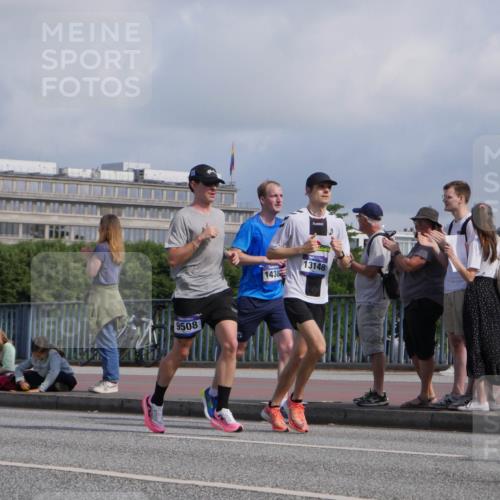 29.06.2025 - hella hamburg halbmarathon Luisa Fischer http://msf.ph/oto/8450049 29.06.2025 09:49:32 Kennedybrücke 9508, 1438, 13148, 1002, 1407, 1910, 2228, 2563, 2851, 3790, 3935, 4740, 6032, 6305, 6473, 7831, 7972, 9376, 9508, 10771 meine-sportfotos.de