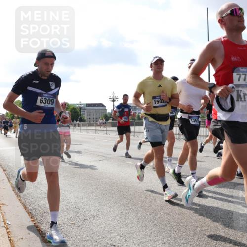 29.06.2025 - hella hamburg halbmarathon Lena Gebhardt http://msf.ph/oto/8450157 29.06.2025 09:53:54 Lombardsbrücke 6309, 16466, 150, 167, 1355, 7734, 1098, 1119, 1413, 1424, 1476, 1892, 1902, 2270, 2365, 2402, 2516, 2623, 2823, 2890, 2937, 3004, 3146, 3186, 3414, 3785, 4140, 4183, 4185, 4235, 4237, 4247, 4310, 4949, 5115, 5362, 5460, 5528, 5532, 5650, 5692, 6071, 6198, 6282, 6309, 6375, 6388, 6575, 6831, 6903, 7167, 7385, 7448, 7480, 7734, 8023, 8269, 8928, 9030, 9043, 9105, 9463, 9482, 9619, 9626, 9633, 9723, 9965, 10529, 10792, 11077, 11848, 11936, 12084, 13009 meine-sportfotos.de