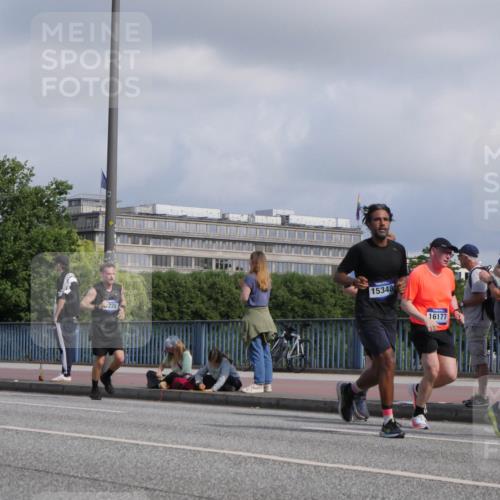29.06.2025 - hella hamburg halbmarathon Luisa Fischer http://msf.ph/oto/8450226 29.06.2025 09:49:38 Kennedybrücke 1550, 7972, 2228, 15348, 16177, 1002, 1002, 1910, 2228, 2563, 2851, 3790, 4246, 4740, 6032, 6915, 7831, 7972, 8366, 10771 meine-sportfotos.de