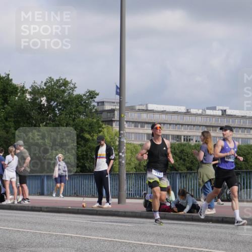 29.06.2025 - hella hamburg halbmarathon Luisa Fischer http://msf.ph/oto/8450426 29.06.2025 09:49:42 Kennedybrücke 6915, 17137, 13972, 1002, 2228, 4246, 4740, 6915, 7972, 8366, 10771 meine-sportfotos.de