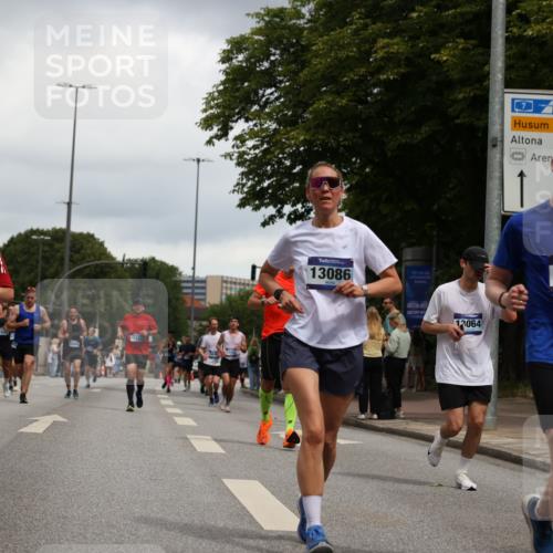 29.06.2025 - hella hamburg halbmarathon Yannick Fuchs http://msf.ph/oto/8450544 29.06.2025 10:55:36 20KM 2086, 2391, 2591, 3400, 4068, 5839, 5870, 6391, 7033, 7049, 7757, 8364, 8531, 8590, 9453, 9752, 9932, 10031, 10177, 10746, 11465, 11515, 12125, 12787, 13064, 13086, 13491, 13699, 14605, 14628, 15008, 15252, 15520, 15539, 15733, 16128, 16145, 16614, 18551 meine-sportfotos.de