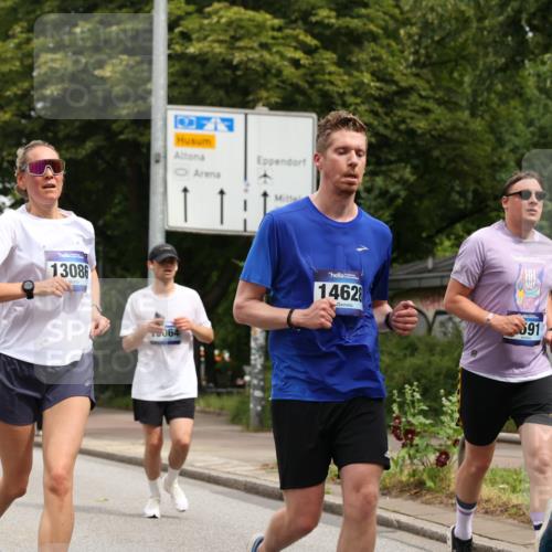 29.06.2025 - hella hamburg halbmarathon Yannick Fuchs http://msf.ph/oto/8450582 29.06.2025 10:55:36 20KM 2086, 2391, 2591, 3400, 4068, 5839, 5870, 6391, 7033, 7049, 7757, 8364, 8531, 8590, 9453, 9752, 9932, 10031, 10177, 10746, 11465, 11515, 12125, 12787, 13064, 13086, 13491, 13699, 14605, 14628, 15008, 15252, 15520, 15539, 15733, 16128, 16145, 16614, 18551 meine-sportfotos.de