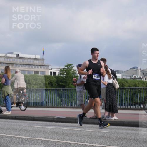 29.06.2025 - hella hamburg halbmarathon Luisa Fischer http://msf.ph/oto/8450657 29.06.2025 09:49:50 Kennedybrücke 14385, 1217, 2121, 2404, 2774, 5961, 8366, 8395, 9171 meine-sportfotos.de