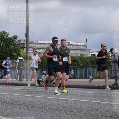 29.06.2025 - hella hamburg halbmarathon Luisa Fischer http://msf.ph/oto/8450793 29.06.2025 09:49:56 Kennedybrücke 4, 15939, 841917, 16123, 12, 1217, 2121, 2404, 2774, 3783, 5961, 8395, 9171 meine-sportfotos.de