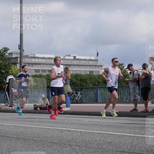 29.06.2025 - hella hamburg halbmarathon Luisa Fischer http://msf.ph/oto/8450856 29.06.2025 09:49:58 Kennedybrücke 2404, 15939, 1217, 2404, 3783, 5961, 8395 meine-sportfotos.de