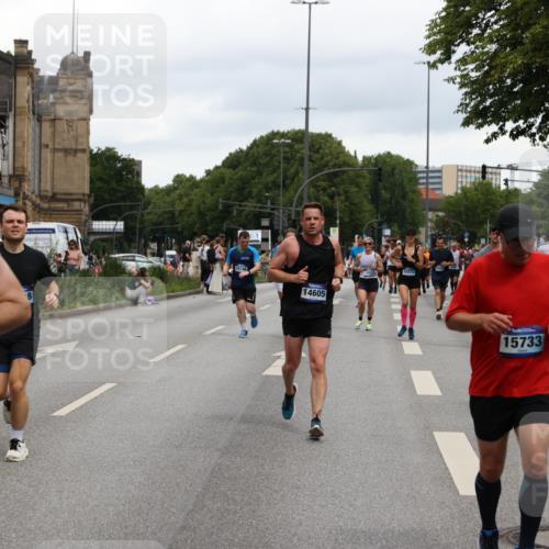 29.06.2025 - hella hamburg halbmarathon Yannick Fuchs http://msf.ph/oto/8450997 29.06.2025 10:55:43 20KM 1135, 1138, 1147, 2086, 2391, 2591, 3097, 3400, 4068, 4095, 5839, 5870, 6391, 7033, 7049, 7757, 8364, 8531, 8590, 9297, 9932, 10031, 10177, 10194, 10746, 11465, 12125, 12787, 13064, 13086, 13491, 13699, 13958, 14605, 14628, 15252, 15520, 15539, 15733, 15908, 16128, 16145, 18551, 18799 meine-sportfotos.de
