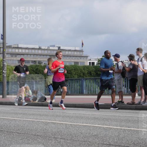 29.06.2025 - hella hamburg halbmarathon Luisa Fischer http://msf.ph/oto/8451147 29.06.2025 09:50:06 Kennedybrücke 13991, 8084, 1302, 1562, 2196, 3783, 4602, 5092, 5923, 8901 meine-sportfotos.de