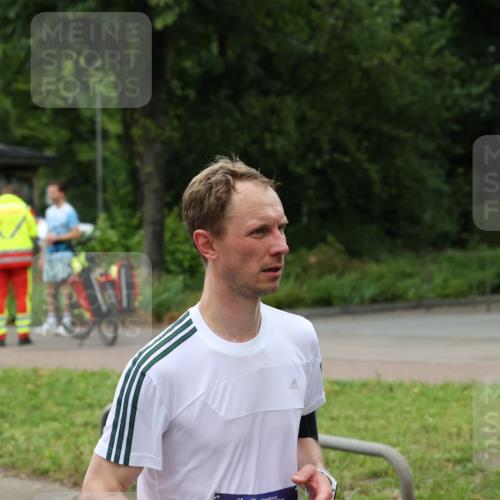 29.06.2025 - hella hamburg halbmarathon Yannick Fuchs http://msf.ph/oto/8451384 29.06.2025 10:55:47 20KM 1135, 1138, 1147, 1190, 2086, 3097, 3400, 4068, 4095, 5547, 5839, 5870, 6391, 7049, 8364, 8531, 8590, 9297, 10031, 10177, 10194, 10746, 11465, 12125, 12787, 13064, 13086, 13491, 13699, 13958, 14605, 14628, 15252, 15291, 15520, 15539, 15733, 15908, 16128, 16145, 18551, 18799, 18808 meine-sportfotos.de