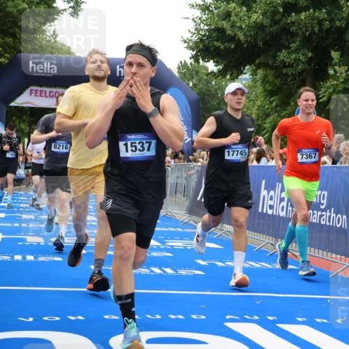 29.06.2025 - hella hamburg halbmarathon Strokosch-Dieckow http://msf.ph/oto/8451507 29.06.2025 10:48:21 Ziel 1537, 3747, 5129, 5362, 5528, 6081, 6923, 7367, 7599, 8216, 9262, 9770, 11211, 11451, 11467, 12549, 12840, 13962, 14797, 14990, 15629, 15735, 17745, 17855, 17982, 18790, 18923, 18963, 19127 meine-sportfotos.de