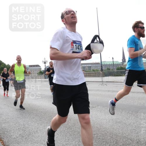 29.06.2025 - hella hamburg halbmarathon Lena Gebhardt http://msf.ph/oto/8451674 29.06.2025 10:30:56 Lombardsbrücke 1529, 119, 3101, 1472, 1059, 1472, 1647, 1773, 2097, 2268, 2505, 2569, 2754, 2755, 3131, 3281, 4198, 4561, 4575, 4819, 6195, 6344, 6556, 6620, 6787, 7071, 7120, 7351, 8072, 8073, 8757, 9576, 9830, 10989, 11981, 11984, 11988, 12384, 12460, 12461, 12627, 12687, 14095, 14216, 14421, 14803, 15299, 15466, 15589, 15757, 15789, 16504, 16791, 17224, 17463, 17509, 17742, 17966, 18362, 18795, 18860, 19052, 19226 meine-sportfotos.de