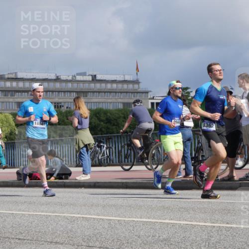 29.06.2025 - hella hamburg halbmarathon Luisa Fischer http://msf.ph/oto/8452019 29.06.2025 09:50:22 Kennedybrücke 18841, 9944, 8362, 1164, 1644, 1743, 2296, 6990, 8362, 9178, 9944, 10384 meine-sportfotos.de