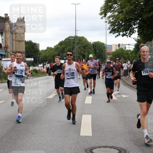 29.06.2025 - hella hamburg halbmarathon Yannick Fuchs http://msf.ph/oto/8452372 29.06.2025 10:55:57 20KM 1135, 1138, 1147, 1190, 3097, 3921, 4095, 4859, 5547, 5839, 6580, 6815, 8154, 8364, 9297, 9718, 9928, 10177, 10194, 10746, 10797, 11968, 12125, 12567, 13699, 13958, 14574, 15252, 15291, 15520, 15539, 15686, 15859, 15908, 17532, 17939, 18000, 18551, 18799, 18808 meine-sportfotos.de