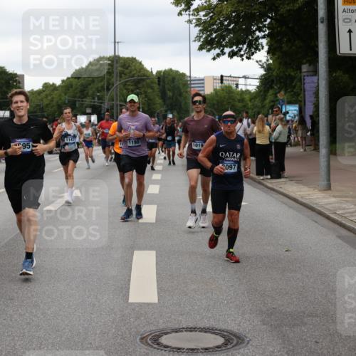 29.06.2025 - hella hamburg halbmarathon Yannick Fuchs http://msf.ph/oto/8452804 29.06.2025 10:55:59 20KM 1135, 1138, 1147, 1190, 3097, 3921, 4095, 4859, 5547, 6580, 6815, 8154, 8364, 9297, 9718, 9928, 10177, 10194, 10746, 10797, 11968, 12567, 13699, 13958, 14574, 15252, 15291, 15539, 15686, 15859, 15908, 16292, 17532, 17939, 18000, 18551, 18799, 18808, 18919 meine-sportfotos.de