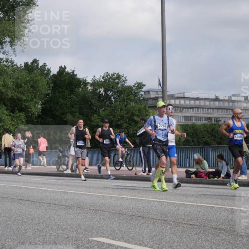 29.06.2025 - hella hamburg halbmarathon Luisa Fischer http://msf.ph/oto/8452980 29.06.2025 09:50:42 Kennedybrücke 7643, 15959, 7884, 2767, 13595, 17022, 2714, 2767, 3959, 7884, 10404, 10793 meine-sportfotos.de