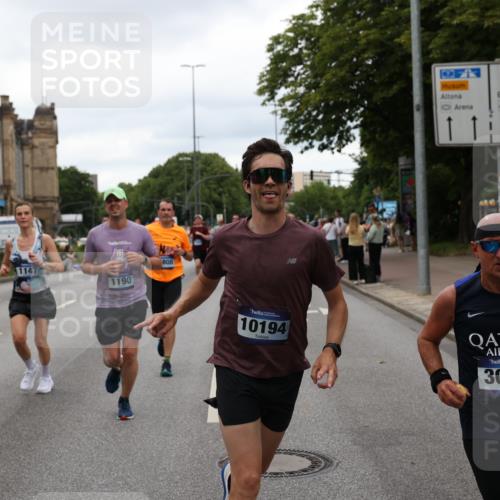 29.06.2025 - hella hamburg halbmarathon Yannick Fuchs http://msf.ph/oto/8453116 29.06.2025 10:56:01 20KM 1128, 1135, 1138, 1147, 1190, 3097, 3921, 4095, 4859, 5547, 6580, 6815, 7658, 8154, 9131, 9297, 9718, 9928, 10194, 10797, 11968, 12567, 13699, 13958, 14574, 15252, 15291, 15539, 15686, 15859, 15908, 16292, 17532, 17939, 18000, 18551, 18599, 18799, 18808, 18919 meine-sportfotos.de