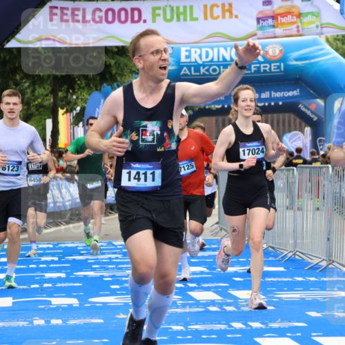 29.06.2025 - hella hamburg halbmarathon Strokosch-Dieckow http://msf.ph/oto/8453208 29.06.2025 10:37:01 Ziel 1385, 1411, 3959, 5307, 5315, 5923, 6123, 6458, 7482, 9178, 10738, 11120, 11620, 14691, 15261, 15410, 16992, 17024, 17125, 17658 meine-sportfotos.de