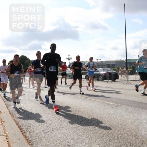 29.06.2025 - hella hamburg halbmarathon Lena Gebhardt http://msf.ph/oto/8453445 29.06.2025 09:54:12 Lombardsbrücke 4270, 18499, 111, 17332, 12203, 1052, 1098, 1119, 1171, 1342, 1399, 1413, 1424, 1476, 1892, 1902, 2020, 2098, 2188, 2270, 2516, 2823, 2842, 2889, 3477, 3562, 3785, 4029, 4140, 4183, 4185, 4235, 4237, 4247, 4270, 4949, 5020, 5115, 5528, 5532, 5650, 6198, 6309, 6575, 6630, 6831, 7167, 7297, 7709, 7734, 8023, 8269, 8576, 8698, 8743, 8928, 9030, 9043, 9105, 9463, 9482, 9619, 9815, 10237, 10529, 10792, 11077, 11848, 11936, 12084 meine-sportfotos.de
