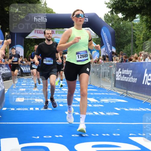 29.06.2025 - hella hamburg halbmarathon Strokosch-Dieckow http://msf.ph/oto/8453451 29.06.2025 10:48:12 Ziel 1914, 4711, 7599, 8916, 9544, 9626, 9638, 9770, 11211, 11467, 12685, 14192, 14797, 14814, 15590, 15629, 15735, 15973, 15981, 16094, 16269, 18963, 19127 meine-sportfotos.de
