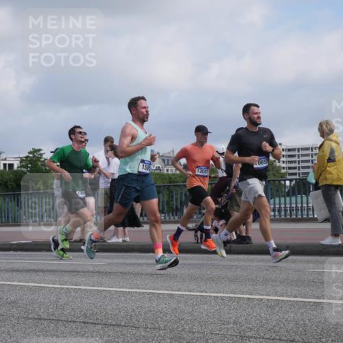 29.06.2025 - hella hamburg halbmarathon Luisa Fischer http://msf.ph/oto/8453515 29.06.2025 09:50:56 Kennedybrücke 7650, 1505, 0852, 12051, 1290, 1505, 1710, 2399, 3480, 5554, 5709, 7152, 7154, 8933, 9403, 10852 meine-sportfotos.de