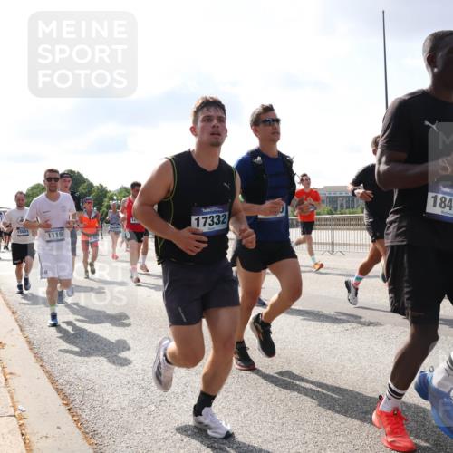 29.06.2025 - hella hamburg halbmarathon Lena Gebhardt http://msf.ph/oto/8453677 29.06.2025 09:54:13 Lombardsbrücke 15001, 1119, 17332, 18499, 1098, 1119, 1171, 1342, 1399, 1413, 1424, 1476, 1892, 1902, 2020, 2098, 2188, 2270, 2516, 2823, 2842, 2889, 3477, 3562, 3785, 4017, 4029, 4183, 4185, 4235, 4237, 4270, 4949, 5020, 5115, 5528, 5650, 6198, 6266, 6309, 6575, 6630, 6831, 7167, 7297, 7709, 7734, 8023, 8269, 8576, 8698, 8743, 8928, 9030, 9043, 9105, 9463, 9482, 9619, 9815, 10057, 10237, 10529, 10792, 11077, 11848, 11936, 12084 meine-sportfotos.de