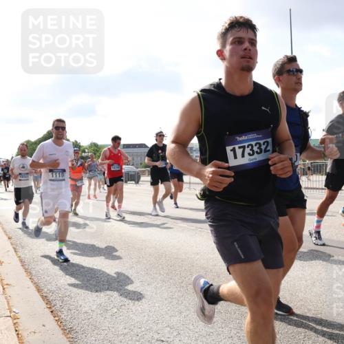 29.06.2025 - hella hamburg halbmarathon Lena Gebhardt http://msf.ph/oto/8453724 29.06.2025 09:54:13 Lombardsbrücke 12747, 15001, 1119, 17332, 12203, 1098, 1119, 1171, 1342, 1399, 1413, 1424, 1476, 1892, 1902, 2020, 2098, 2188, 2270, 2516, 2823, 2842, 2889, 3477, 3562, 3785, 4017, 4029, 4183, 4185, 4235, 4237, 4270, 4949, 5020, 5115, 5528, 5650, 6198, 6266, 6309, 6575, 6630, 6831, 7167, 7297, 7709, 7734, 8023, 8269, 8576, 8698, 8743, 8928, 9030, 9043, 9105, 9463, 9482, 9619, 9815, 10057, 10237, 10529, 10792, 11077, 11848, 11936, 12084 meine-sportfotos.de