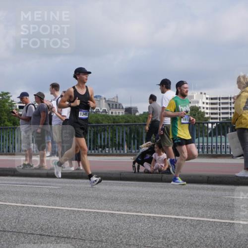 29.06.2025 - hella hamburg halbmarathon Luisa Fischer http://msf.ph/oto/8454063 29.06.2025 09:51:11 Kennedybrücke 13483, 1915, 2262, 3547, 4062, 4359, 4381, 5003, 6993, 8002, 8121, 8571, 10190, 10738 meine-sportfotos.de