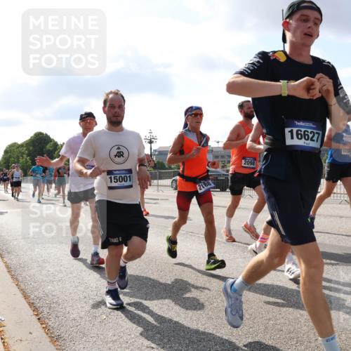 29.06.2025 - hella hamburg halbmarathon Lena Gebhardt http://msf.ph/oto/8454143 29.06.2025 09:54:15 Lombardsbrücke 117, 15001, 2188, 2098, 16627, 1722, 1098, 1119, 1171, 1342, 1399, 1413, 1424, 1476, 1549, 1892, 1902, 2020, 2098, 2188, 2270, 2516, 2561, 2823, 2842, 2889, 3477, 3562, 3785, 4017, 4029, 4183, 4185, 4235, 4237, 4270, 4816, 4949, 5020, 5115, 5528, 6198, 6266, 6309, 6575, 6630, 6819, 6831, 7167, 7297, 7709, 7734, 8023, 8142, 8269, 8576, 8698, 8743, 8928, 9030, 9043, 9105, 9463, 9482, 9619, 9815, 10057, 10237, 10529, 10792, 11077, 11848, 11936, 12084 meine-sportfotos.de