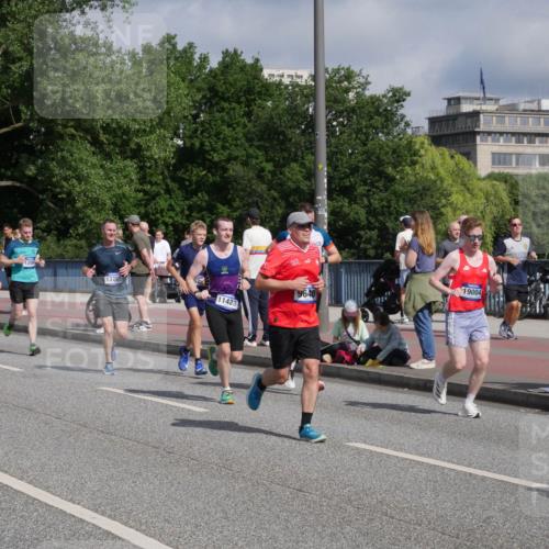 29.06.2025 - hella hamburg halbmarathon Luisa Fischer http://msf.ph/oto/8454550 29.06.2025 09:51:28 Kennedybrücke 604, 1407, 13755, 11423, 9640, 19004, 1600, 6037, 6047, 7310, 7482, 7981, 9640, 10451, 10877 meine-sportfotos.de