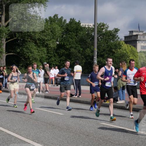 29.06.2025 - hella hamburg halbmarathon Luisa Fischer http://msf.ph/oto/8454604 29.06.2025 09:51:29 Kennedybrücke 1800, 7981, 6047, 13755, 14075, 16280, 11423, 772, 9640, 1600, 2797, 6037, 6047, 7310, 7981, 9640, 10451 meine-sportfotos.de