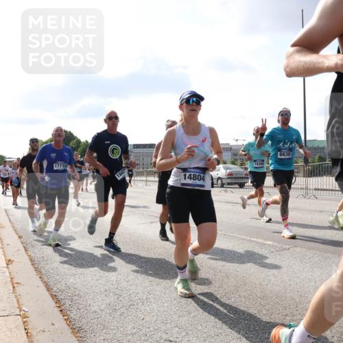 29.06.2025 - hella hamburg halbmarathon Lena Gebhardt http://msf.ph/oto/8454959 29.06.2025 09:54:20 Lombardsbrücke 17710, 18427, 14804, 18380, 6630, 1312, 1098, 1119, 1171, 1342, 1399, 1413, 1424, 1476, 1549, 1892, 1902, 1942, 2020, 2098, 2188, 2442, 2470, 2561, 2670, 2823, 2842, 2889, 3477, 3562, 3785, 4017, 4029, 4183, 4185, 4235, 4237, 4270, 4816, 5020, 5528, 5706, 6198, 6266, 6309, 6630, 6819, 6831, 7087, 7167, 7274, 7297, 7709, 7734, 8142, 8269, 8374, 8576, 8698, 8743, 8928, 9043, 9105, 9463, 9482, 9619, 9815, 10057, 10237, 10529, 11848, 11936, 12084 meine-sportfotos.de