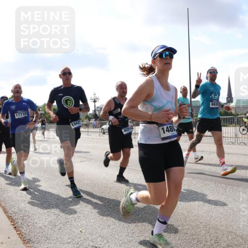 29.06.2025 - hella hamburg halbmarathon Lena Gebhardt http://msf.ph/oto/8454977 29.06.2025 09:54:20 Lombardsbrücke 17710, 18427, 4029, 1480, 6630, 18509, 1098, 1119, 1171, 1342, 1399, 1413, 1424, 1476, 1549, 1892, 1902, 1942, 2020, 2098, 2188, 2442, 2470, 2561, 2670, 2823, 2842, 2889, 3477, 3562, 3785, 4017, 4029, 4183, 4185, 4235, 4237, 4270, 4816, 5020, 5528, 5706, 6198, 6266, 6309, 6630, 6819, 6831, 7087, 7167, 7274, 7297, 7709, 7734, 8142, 8269, 8374, 8576, 8698, 8743, 8928, 9043, 9105, 9463, 9482, 9619, 9815, 10057, 10237, 10529, 11848, 11936, 12084 meine-sportfotos.de