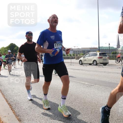 29.06.2025 - hella hamburg halbmarathon Lena Gebhardt http://msf.ph/oto/8455227 29.06.2025 09:54:21 Lombardsbrücke 020, 8576, 17710, 1098, 1119, 1171, 1342, 1399, 1413, 1424, 1476, 1549, 1892, 1902, 1942, 2020, 2098, 2188, 2442, 2470, 2561, 2670, 2823, 2842, 2889, 3477, 3562, 3785, 4017, 4029, 4183, 4185, 4235, 4237, 4270, 4816, 5020, 5528, 5706, 6198, 6266, 6630, 6819, 6831, 7087, 7167, 7274, 7297, 7709, 7734, 8142, 8269, 8374, 8576, 8698, 8743, 8928, 9043, 9105, 9463, 9482, 9619, 9815, 10057, 10237, 10529, 11848, 11936, 12084 meine-sportfotos.de