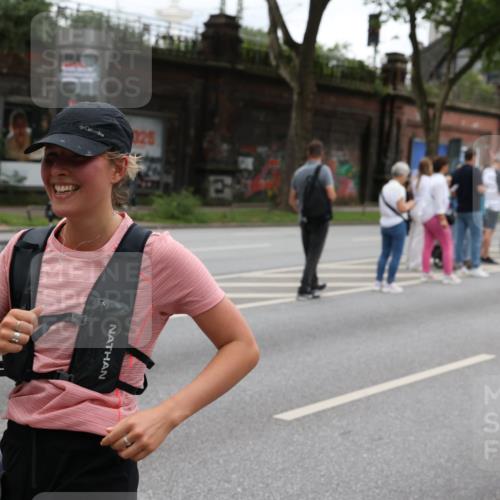 29.06.2025 - hella hamburg halbmarathon Yannick Fuchs http://msf.ph/oto/8455302 29.06.2025 10:56:15 20KM 1006, 1128, 1264, 1377, 1568, 1573, 1726, 3921, 4859, 5547, 6414, 6415, 6580, 6815, 7658, 8154, 9131, 9718, 9928, 10214, 10519, 10797, 11670, 11968, 12156, 12567, 13498, 13868, 14368, 14456, 14574, 15291, 15686, 15859, 16292, 16808, 17136, 17383, 17532, 17939, 17955, 18000, 18599, 18919, 19023 meine-sportfotos.de