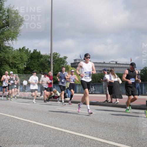 29.06.2025 - hella hamburg halbmarathon Luisa Fischer http://msf.ph/oto/8455549 29.06.2025 09:51:56 Kennedybrücke 13064, 1478, 4766, 8358, 5561, 1603, 1603, 2745, 2750, 2980, 3116, 4148, 4766, 5648, 6149, 7035, 7229, 8358, 8465, 9914 meine-sportfotos.de