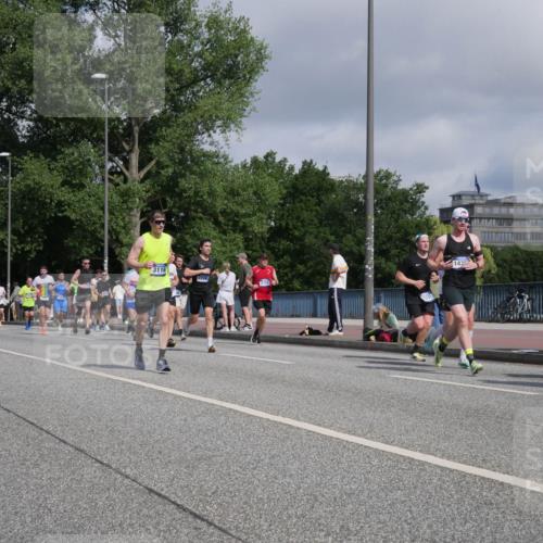 29.06.2025 - hella hamburg halbmarathon Luisa Fischer http://msf.ph/oto/8455664 29.06.2025 09:51:58 Kennedybrücke 3116, 17192, 7035, 142, 13064, 1603, 2750, 2980, 3116, 3136, 4148, 4766, 5648, 6149, 7035, 7229, 8358, 8465, 9914 meine-sportfotos.de